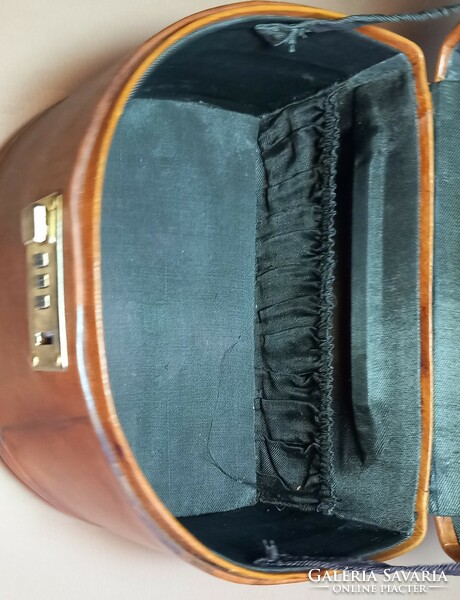 Genuine leather design toilet bag negotiable art deco