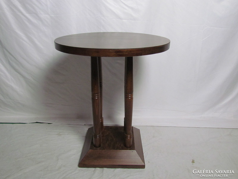 Antique Art Nouveau round table (restored)