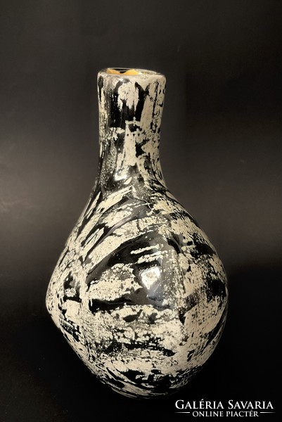 Mid century vitrin különleges kerámia váza