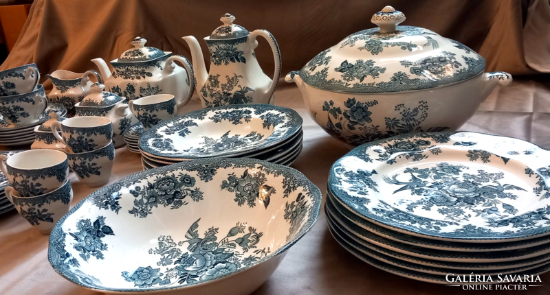 Wedgwood angol étkészlet kávés és teáskészlettel 51 db