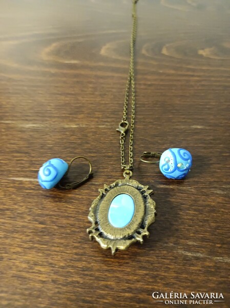 Fired jewelry plastic set, individually handmade, one piece made from it.