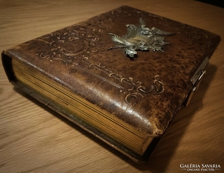 From HUF 1, no minimum price! Antique, brutally beautiful photo album, 19/20 century! Without photos!