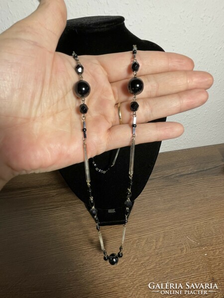 Art deco black wand necklace, which is extremely rare due to its flawless condition