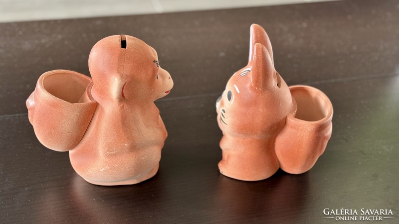 Ceramic bushings with animal figures