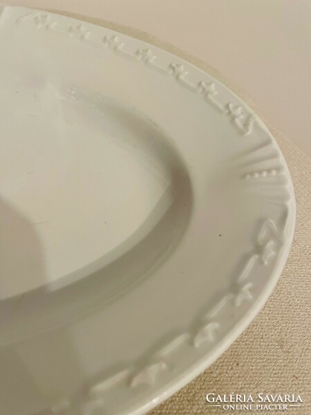 Retro porcelán fehér ovális kínáló tál