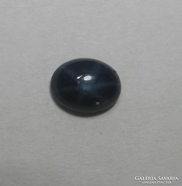 Star sapphire, dark blue 1.9 ct