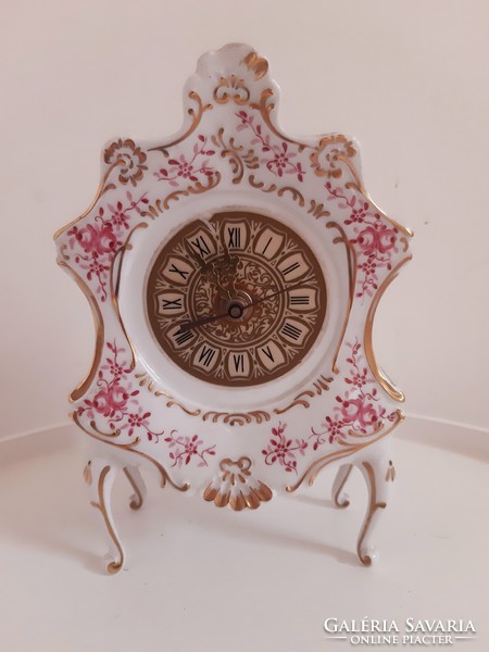 Baroque porcelain clock from Hollóháza