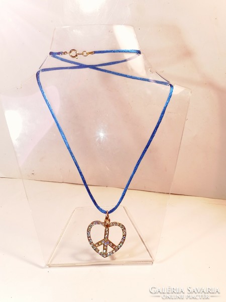 Heart-shaped peace symbol pendant (1176)