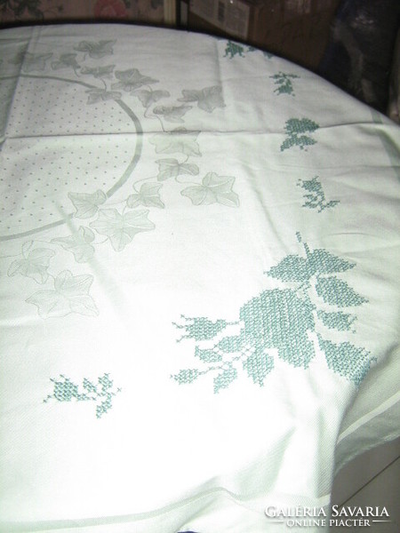 Beautiful hand-embroidered floral leaf apple green damask tablecloth