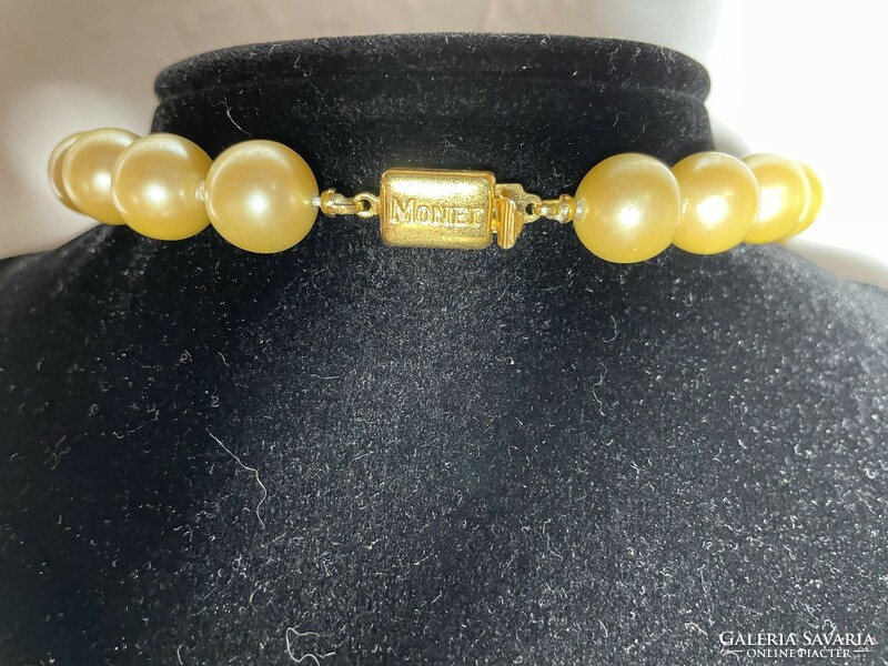 Original classic 18k gold plated monet pearl necklace from the 70s