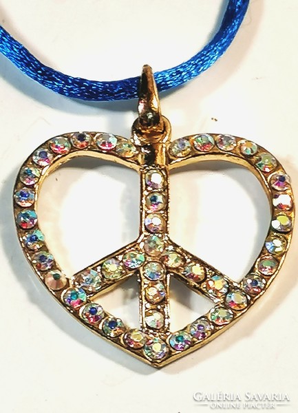 Heart-shaped peace symbol pendant (1176)