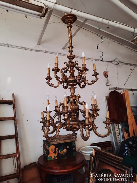 Florentine chandelier