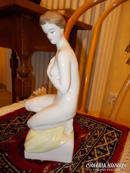 Porcelain nude figure kneeling nude