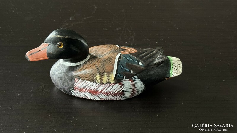 Wooden decorative duck