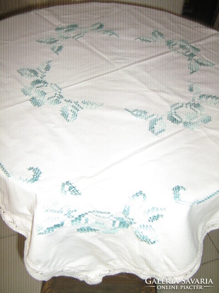 Beautiful green embroidered cross-stitch floral lacy edged tablecloth