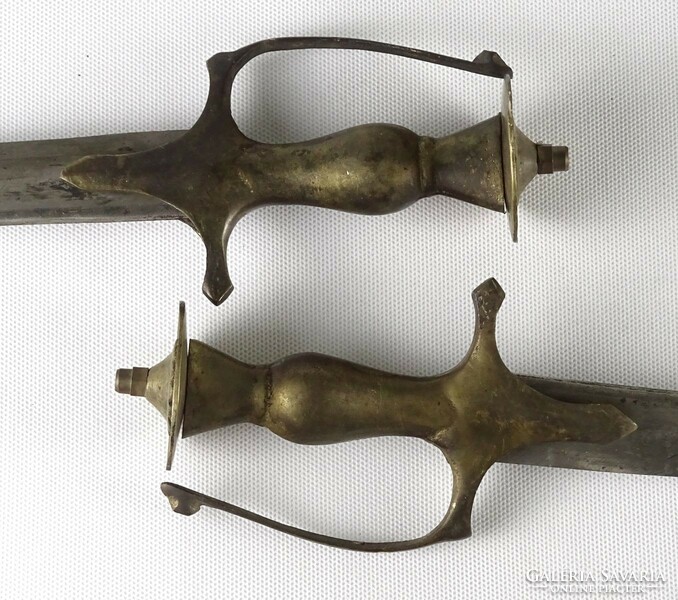 1Q289 old large Indian decorative sword pair 94.5 Cm