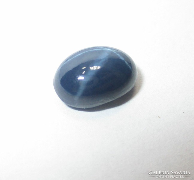 Star sapphire, dark blue 2.4 ct