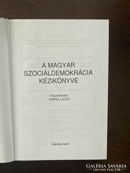 Lajos Varga: the handbook of Hungarian social democracy
