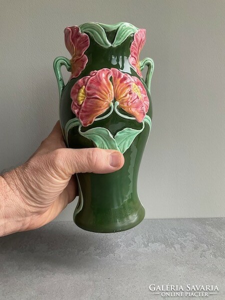Repaired Zsolnay vase, round seal 1900