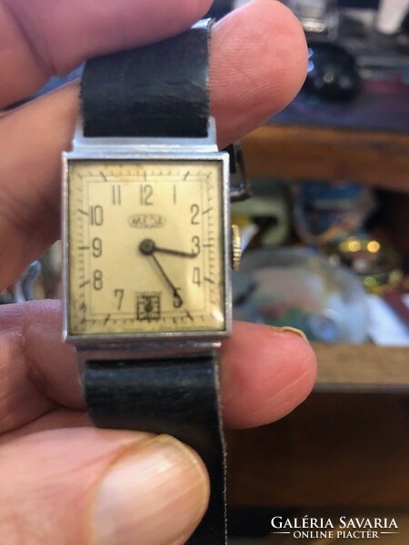 Vintage 1930s chromium-plated meda 'roamer' swiss mechanical watch