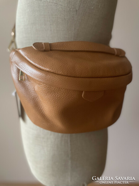 New Italian leather crossbody bag from Florence - brown