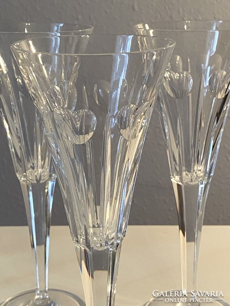 Set of 6 thick cast glass champagne glasses decorated with hearts 23.5 Cm