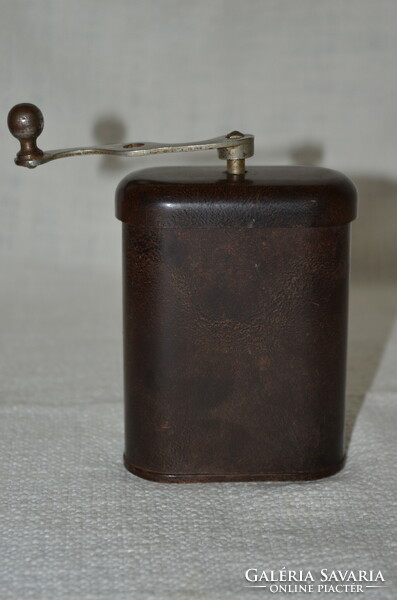 Tramp road coffee grinder