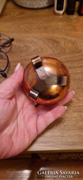 Copper jewelry holder