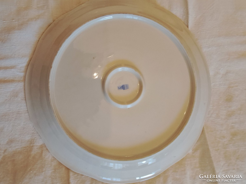 Zsolnay square and round serving bowl