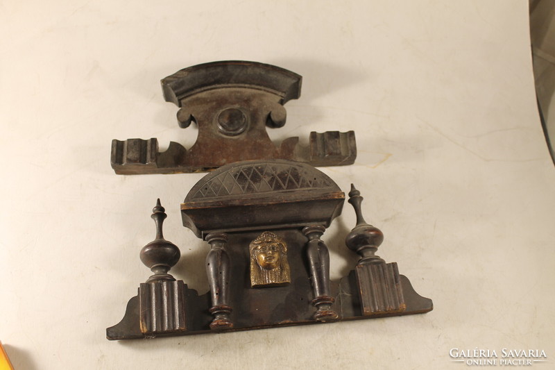 Antique wall clock towers 751