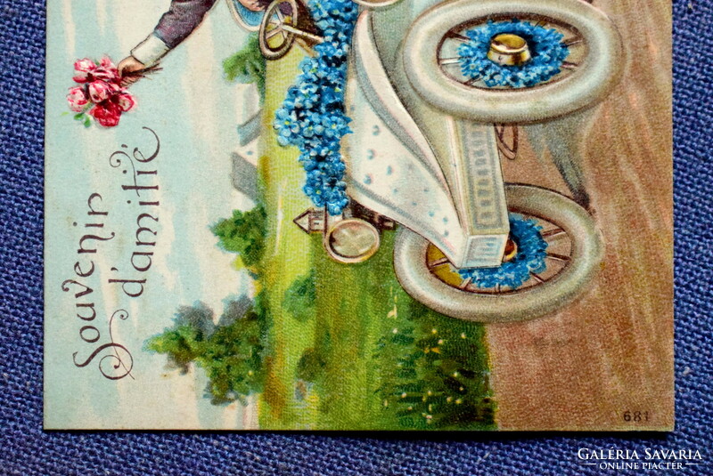 Antik dombornyomott üdvözlő képeslap - gyerekek , automobil nefelejcs