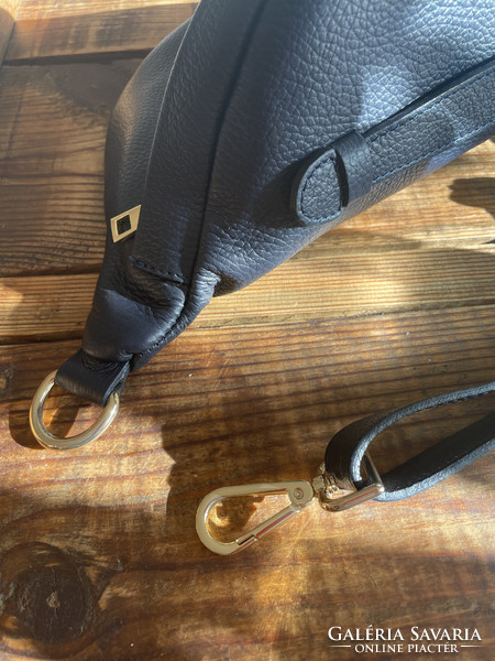 New Italian leather crossbody bag from Florence - dark blue