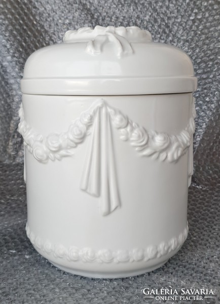 Zsolnay porcelain urn. Free postage.