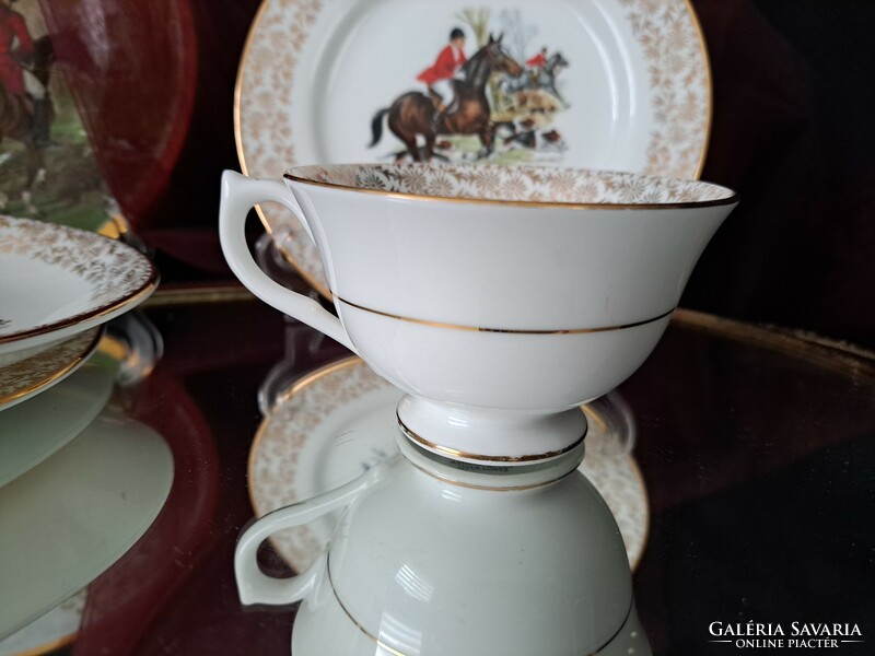 English bone china tea cup with cake plate, for lovers of equestrian sports
