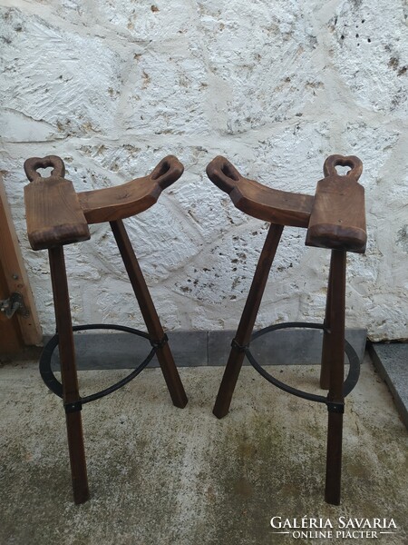 2 old bar stools