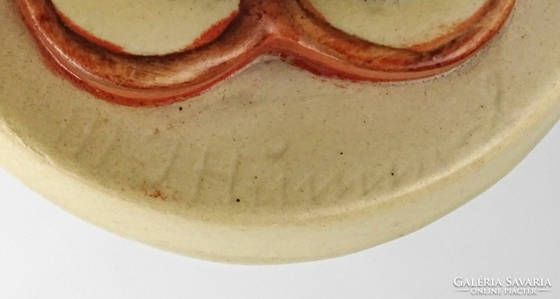 1Q324 Antik Hummel porcelán papucsos kisfiú 15 cm