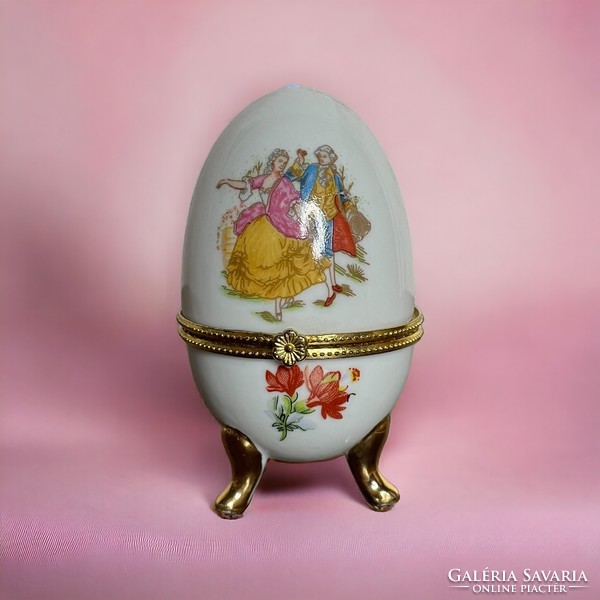 Retro, vintage porcelain jewelry holder egg