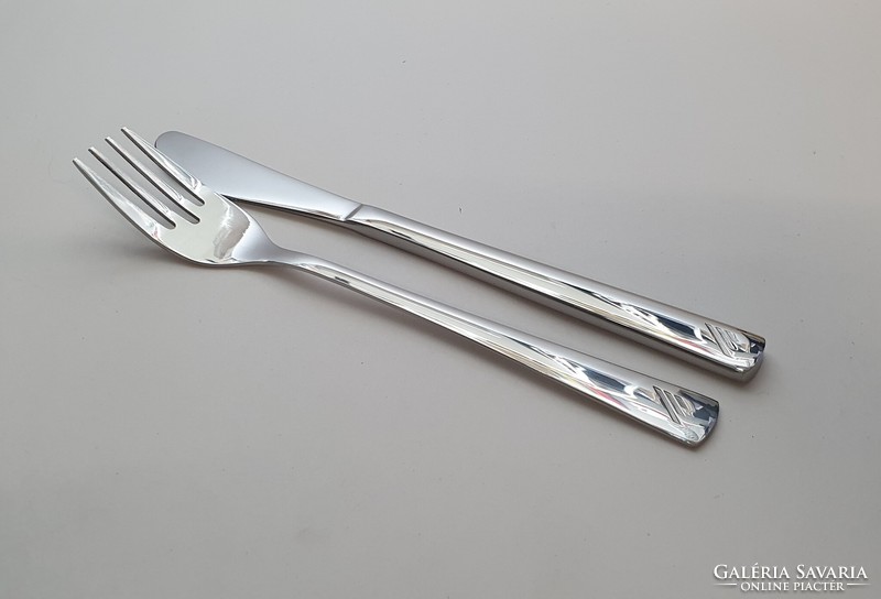 Malév first class knife + fork set.