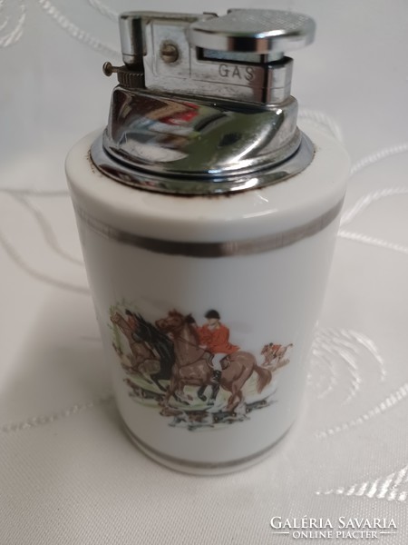 Porcelain table lighter