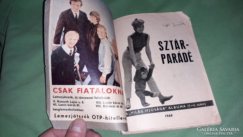 1968.Halász Gyula - Sztárparádé - A "VILÁG IFJÚSÁGA" ALBUMA 1-2 szám könyv a képek szerint IFJÚSÁGI