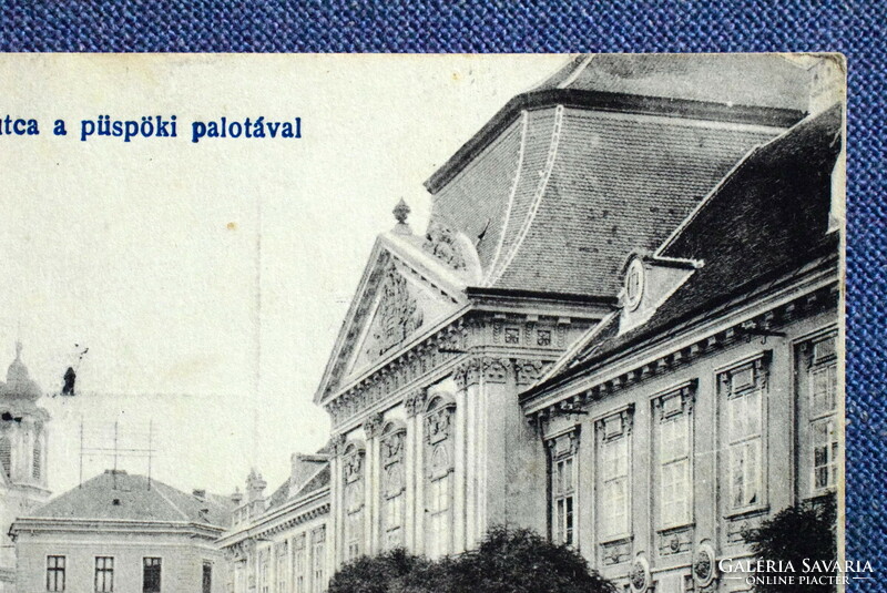 Székesfehérvár - Nádor utca a püspöki palotával  , fogat, üzlet, reklám 1919