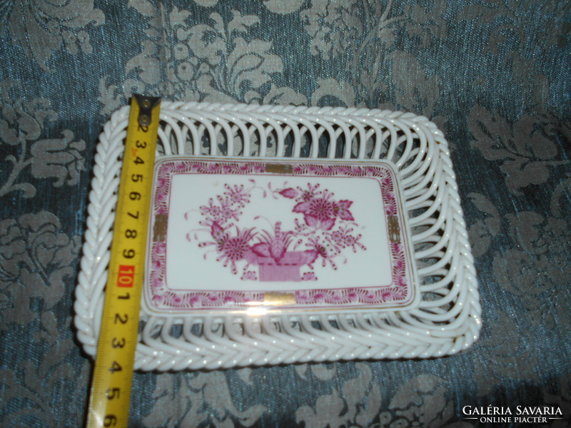 Herend porcelain offering openwork basket form with Indian basket pattern 19 cm x 14 cm