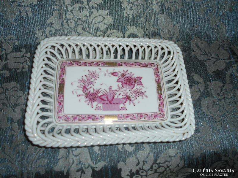 Herend porcelain offering openwork basket form with Indian basket pattern 19 cm x 14 cm