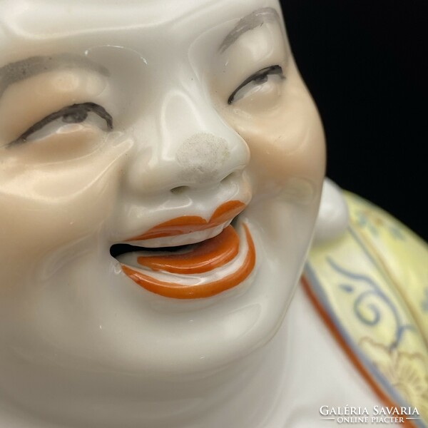 Porcelán nevető Buddha