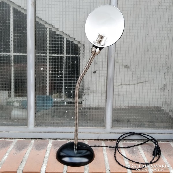 Bauhaus - Art deco gégecsöves asztali lámpa felújítva (fekete - nikkel) - Christian Dell