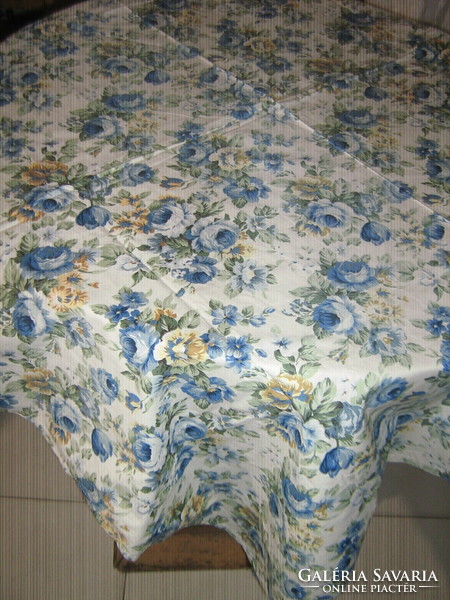 Beautiful vintage English rose tablecloth
