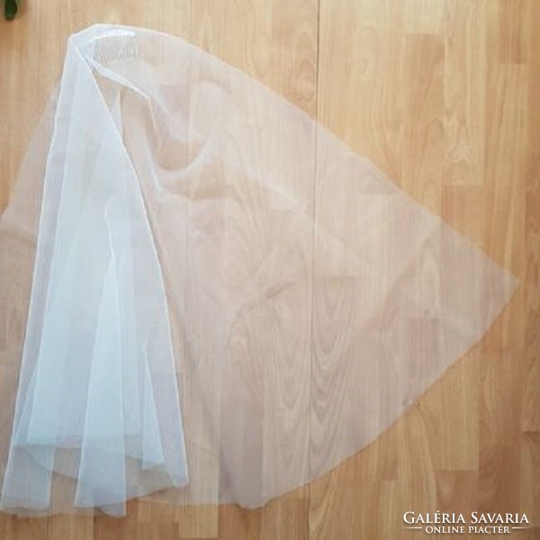 FTY93 - 1 rétegű, szegetlen, Hófehér menyasszonyi félkör fátyol 60x100cm