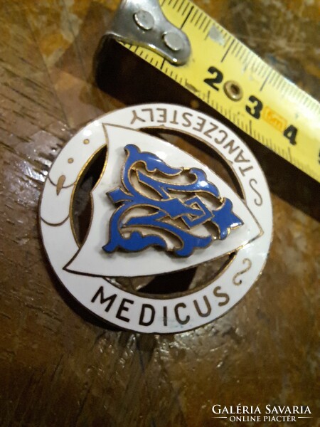Medicus dance troupe enamel buttonhole badge Morzsányi