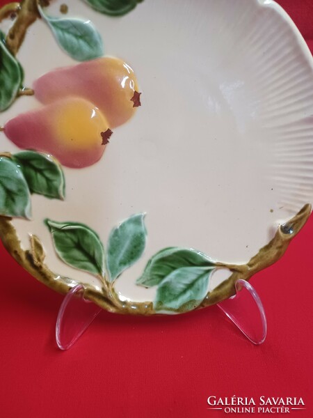 Körmöcbánya majolica wall plate, pear