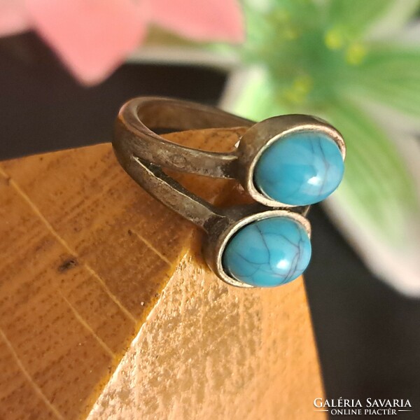 Antique turquoise ring 1.5 cm